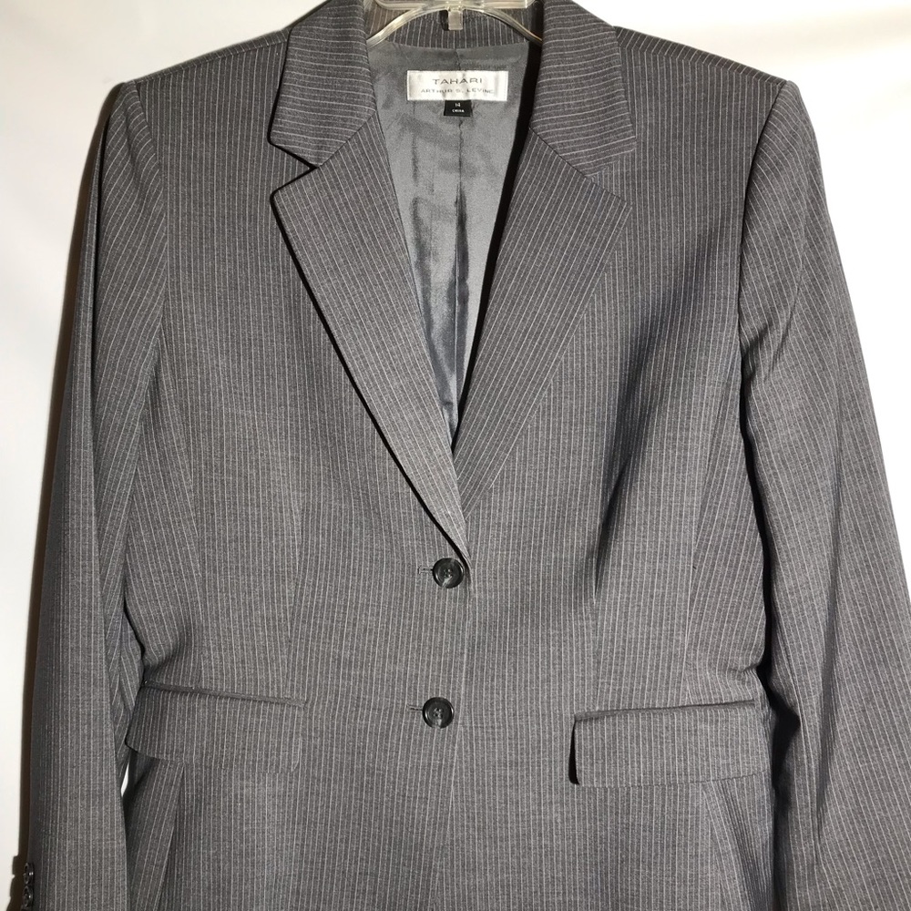 Tahiri by Derek Levine Pin Striped Blazer